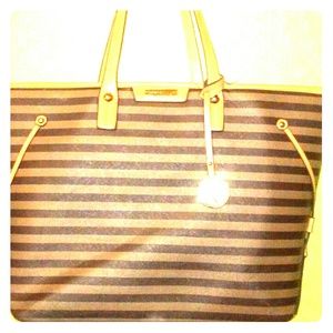 Adrienne v handbag